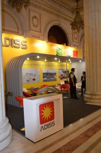 bee fee eae 2017 17 199x300 